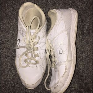 Nfinity [Size 9] “Rival” Cheer Shoes